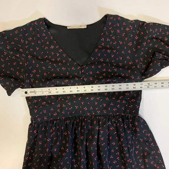 Ellison Women's Cherry Patterned V Neck Sheath Dress Size‎ M - Picture 11 of 13